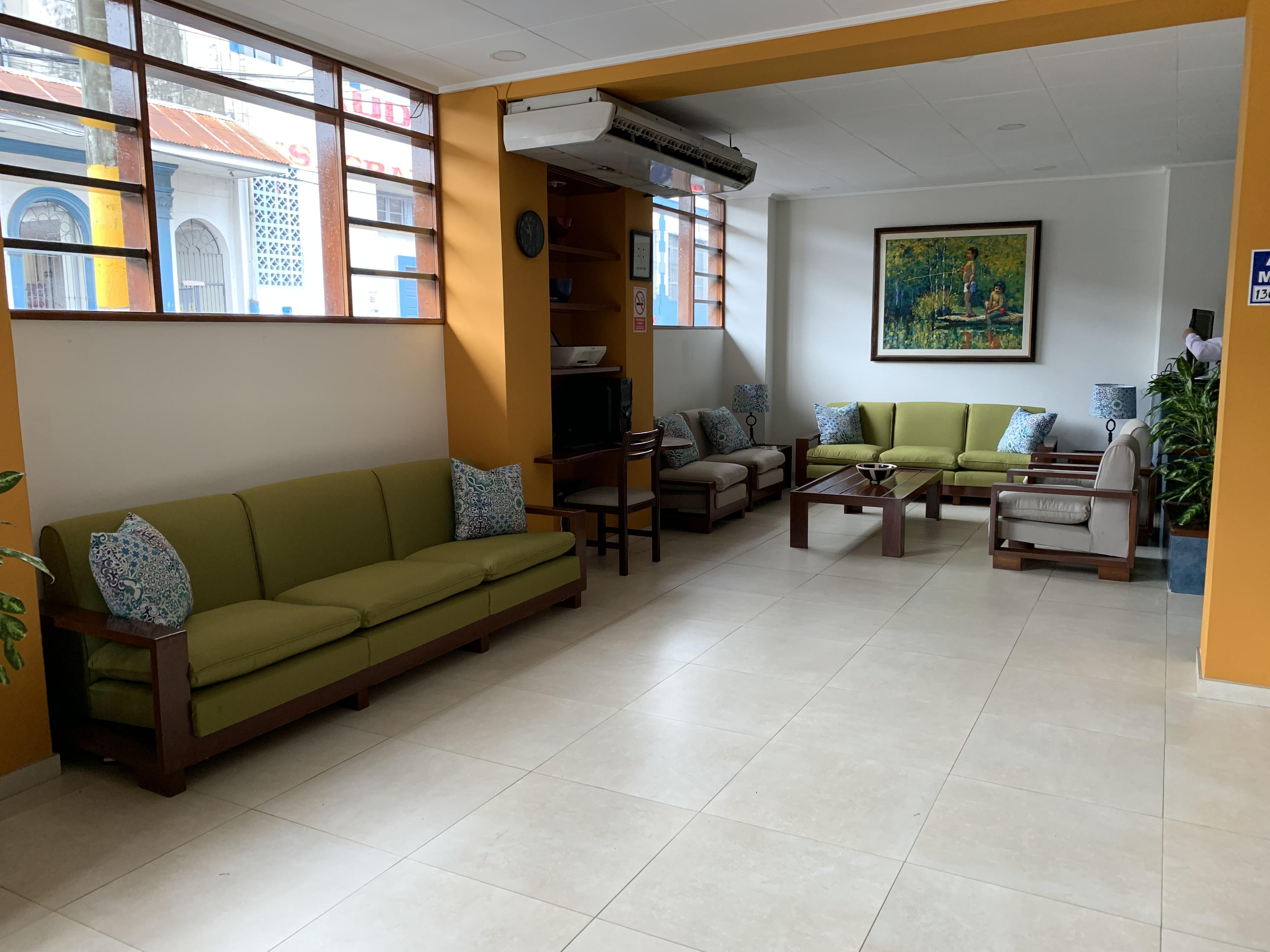 Hotel Acosta Икитос Екстериор снимка