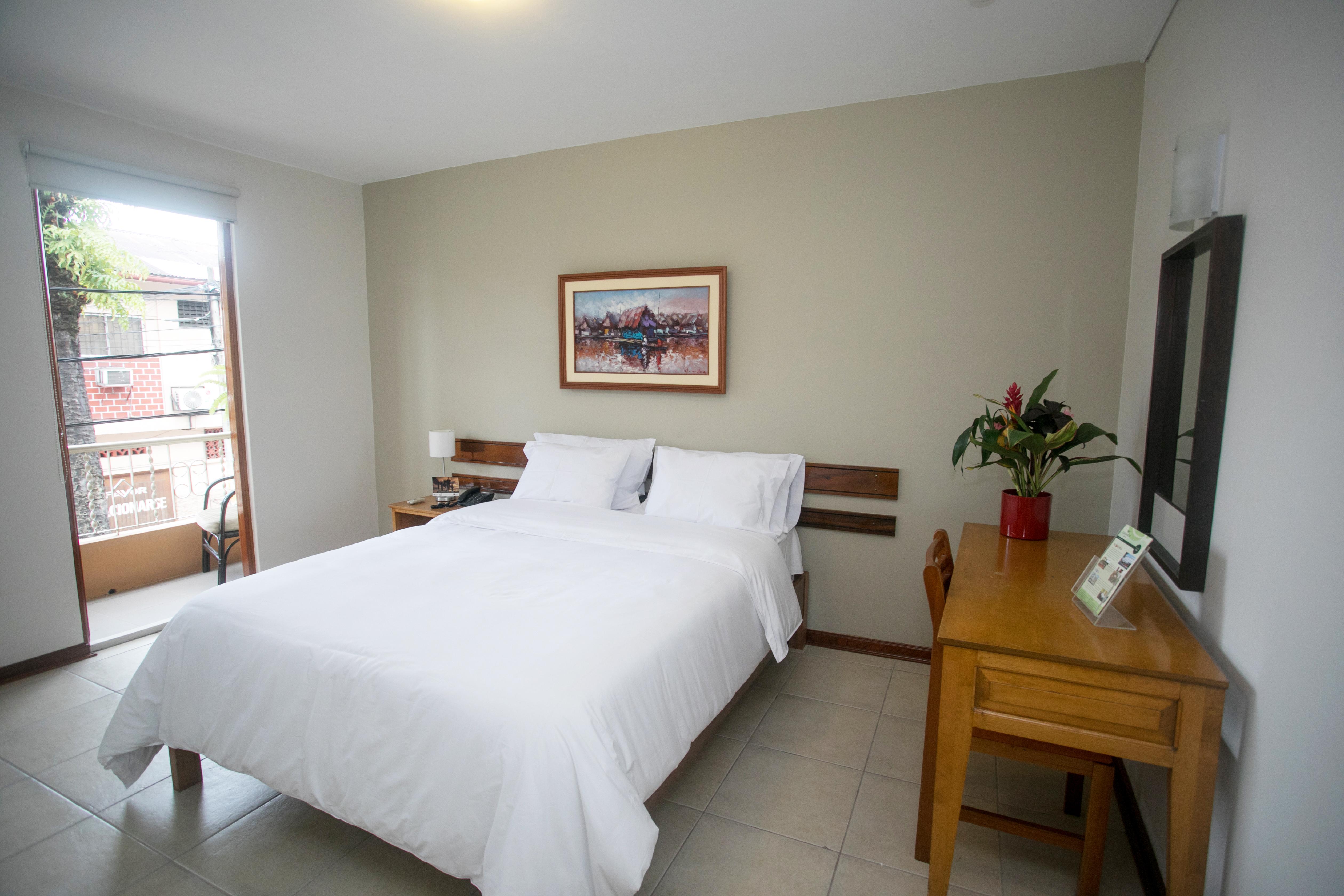 Hotel Acosta Икитос Екстериор снимка